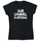 Sur Gammel Kjærring – dame T-skjorte – sort – Gildan 64000L