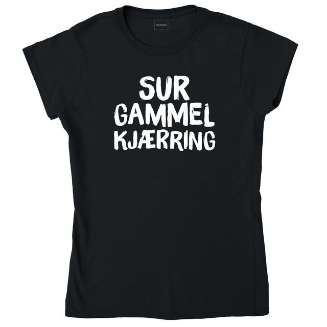 Sur Gammel Kjærring – dame T-skjorte – sort – Gildan 64000L