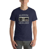 Klassisk skolert.